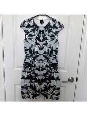 MCQ By Alexander McQueen Bird Printed Sleeveless Fitted Dress Junior Size M